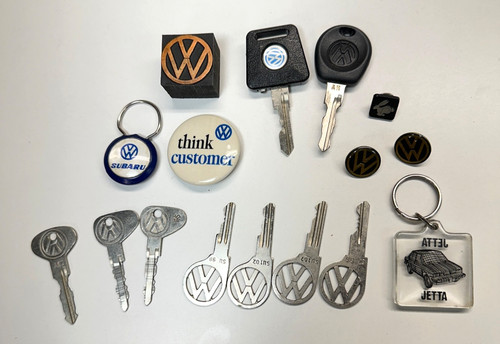 Vintage volkswagen keys - vintage, vw