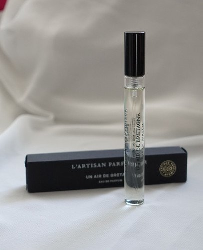 Artisan parfumeur air de - un,