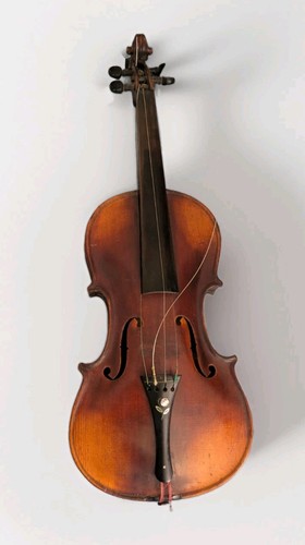 Antique violin with - 4/4,