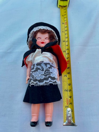 Vintage welsh costume doll - costume,