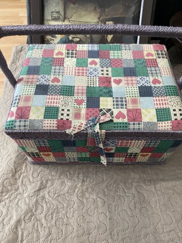Large vintage sewing box with - vintage,