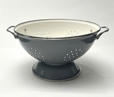 COLANDER LARGE ENAMELLED METAL IN GREY AND CREAM GREAT CONDITION