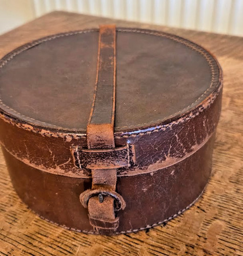 Vintage 1930s round leather - 1930s,