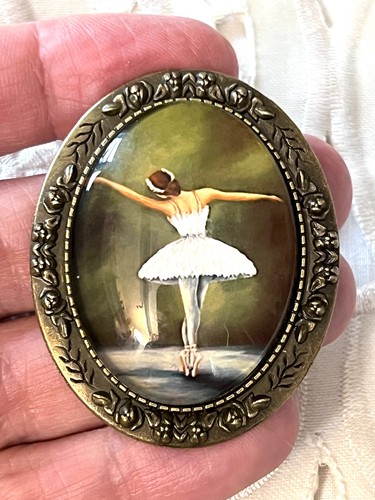 Gorgeous swan lake ballerina - swan,