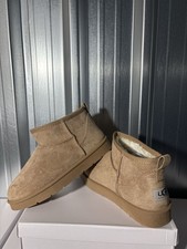 Women Ugg Boots Size 6 Brand