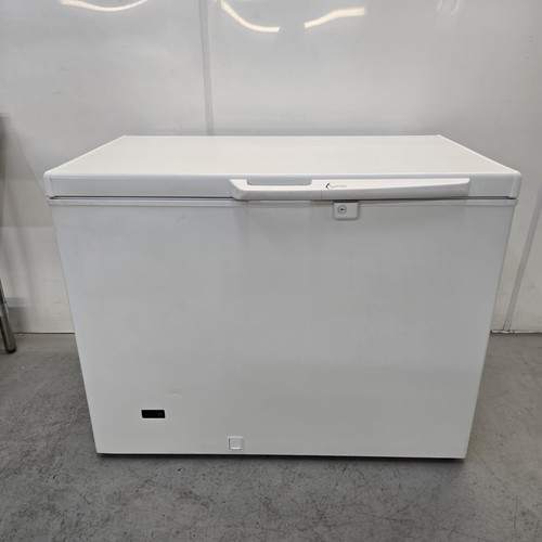 Chest freezer solid door 278l - freezer,