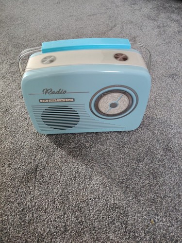 Vintage style radio biscuit - style,