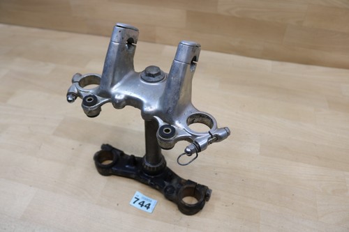 Yamaha 550 fork yokes - 550,