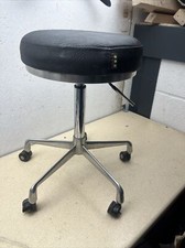 Salon Equipment Centre Rise And Fall Stool Barbers Hairdresser Tattoo Parlour 