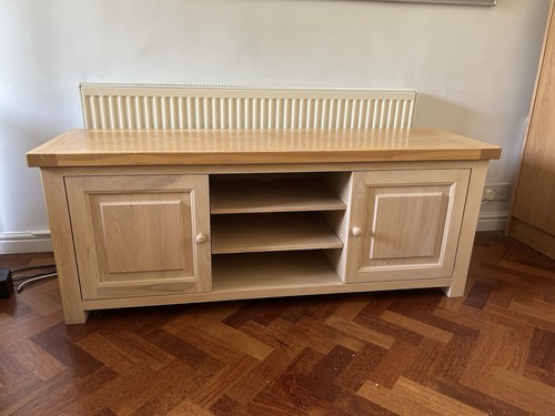 Beautiful thick solid oak - beautiful, tv
