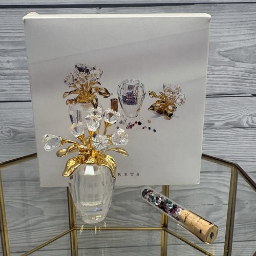 Swarovski secrets vase spring - swarovski,