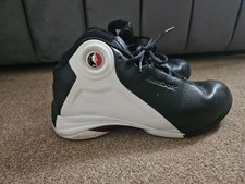 Reebok NBA DMX Size 9