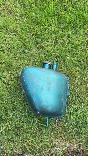 Triumph unit oil tank - oil,