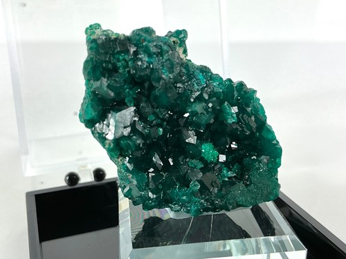 Dioptase crystal specimen - dioptase,