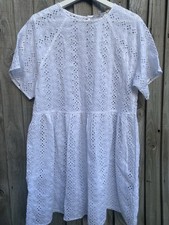 BNWT Levi's Poppy Eyelet