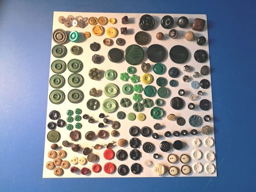 Vintage mixed button lot - button,