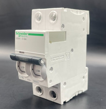 SCHNEIDER 16 AMP CURVE C 10kA