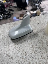 AUDI A4 A5 8T Antenna Aerial ROOF in Glacier White 4M0 035 503E (2016)