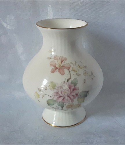 Royal doulton mystic dawn vase - dawn,