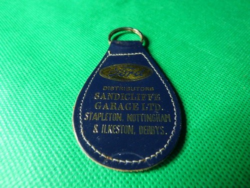 Vintage garage advertising key - vintage,
