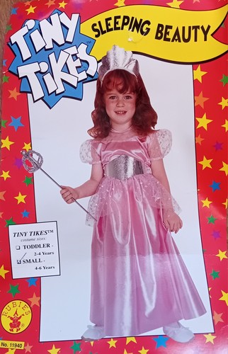 Sleeping beauty costume - beauty, costume,/