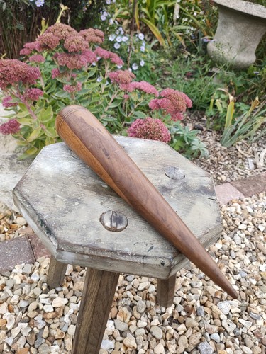 Vintage old wooden fishermans - old,