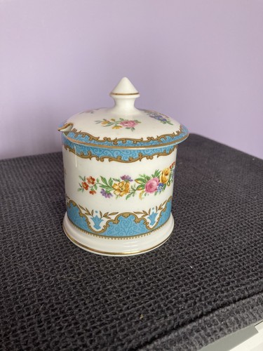 Vintage 1950 crown - vintage,