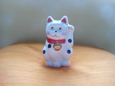 Lucky Waving Cat - Maneki-neko - Ceramic - Feng Shui