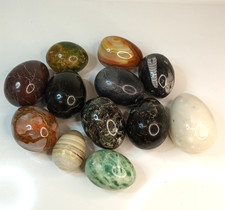12 Mixed Colour Onyx Eggs