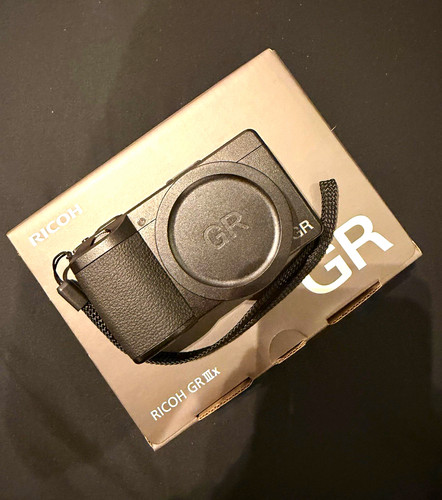 Ricoh iiix compact - compact, digital