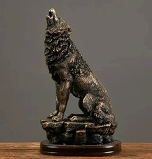 NEW 10.6"  Kneeling Howling