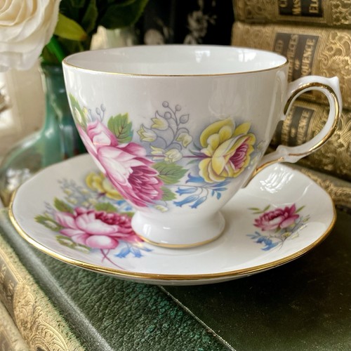Vintage teacup royal vale - royal,