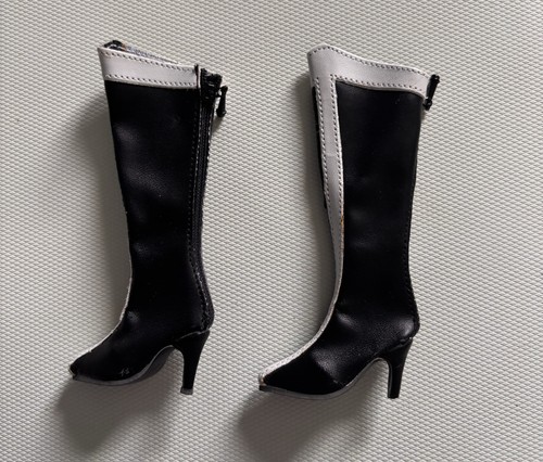 Black white boots - white,