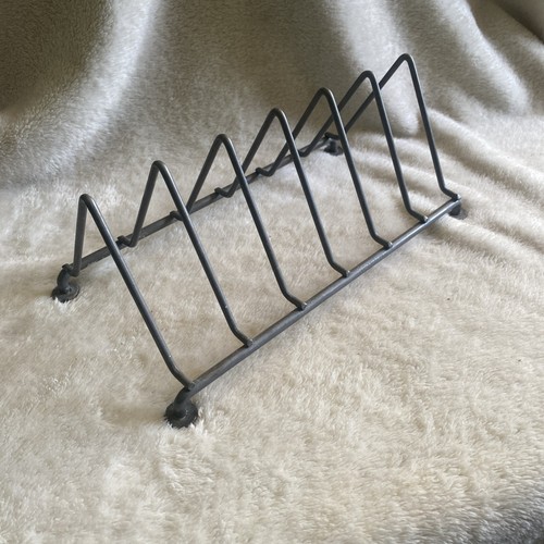 Vintage triangle metal rack - triangle,