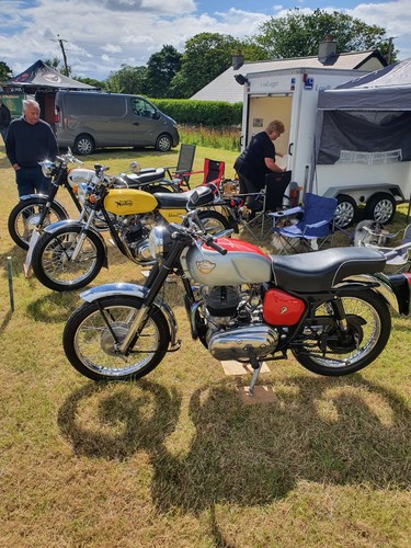 Royal enfield constellation - enfield,