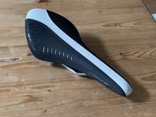 Fizik Arione Saddle with