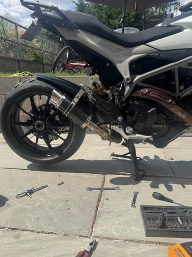 Ducati hyperstrada 821 - hyperstrada,