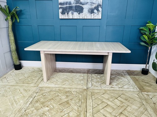 Extending dining table - dining,