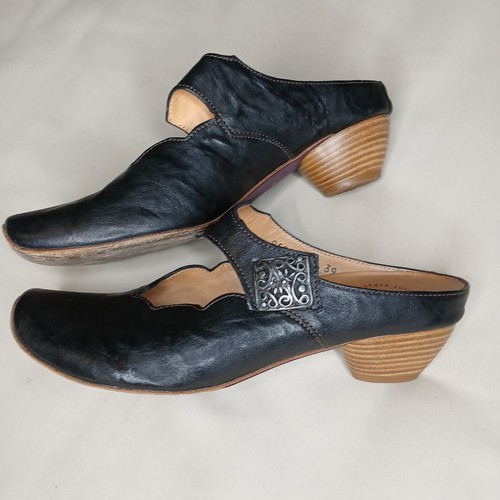 Think vintage clogs - vintage, mules