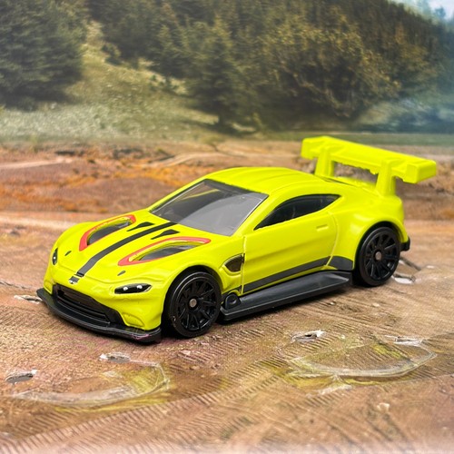 Hot wheels aston martin - wheels,