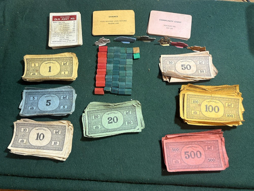 Vintage 40s monopoly parts - 40s,