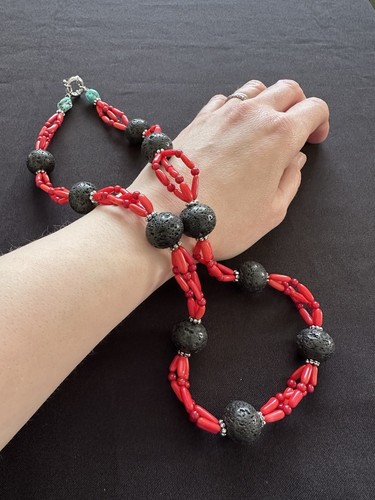 Blood red coral bead - blood, gemstone