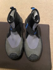 Palm Rock  Boots Size 5 Wetsuit  boot sailing kayak canoe great condition 