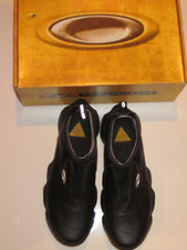 Oakley Flesh Bottle Cap Slip