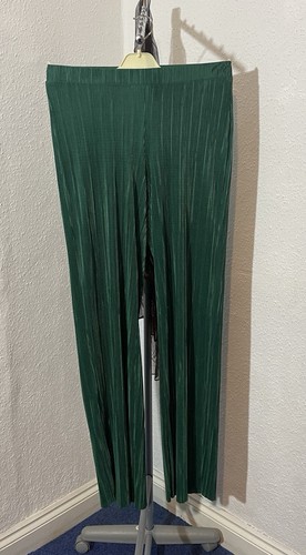 Zara size trousers green - trousers,