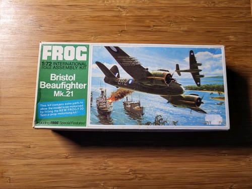 F291 frog bristol - 1:72,