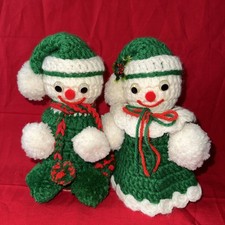 VTG SET OF 2 HAND CROCHETED