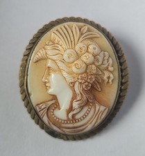 Vintage pressed glass - pressed, cameo