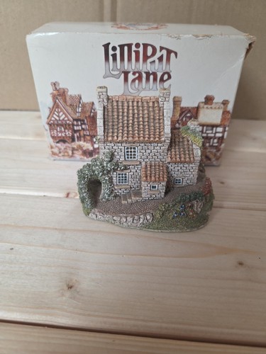 Lilliput lane runswick house - lilliput,