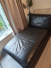 Leather chaise longue